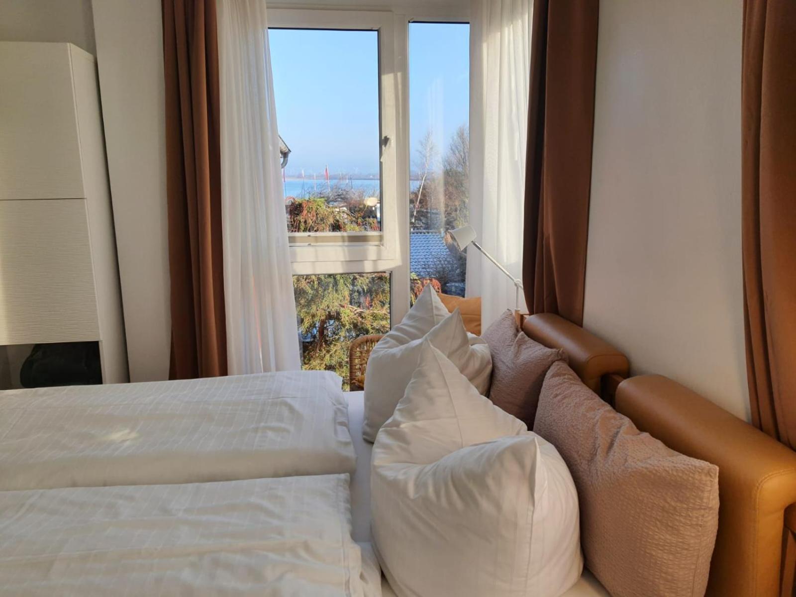Haus Achtern Diek In Erster Reihe Am Meer فيهمارن المظهر الخارجي الصورة