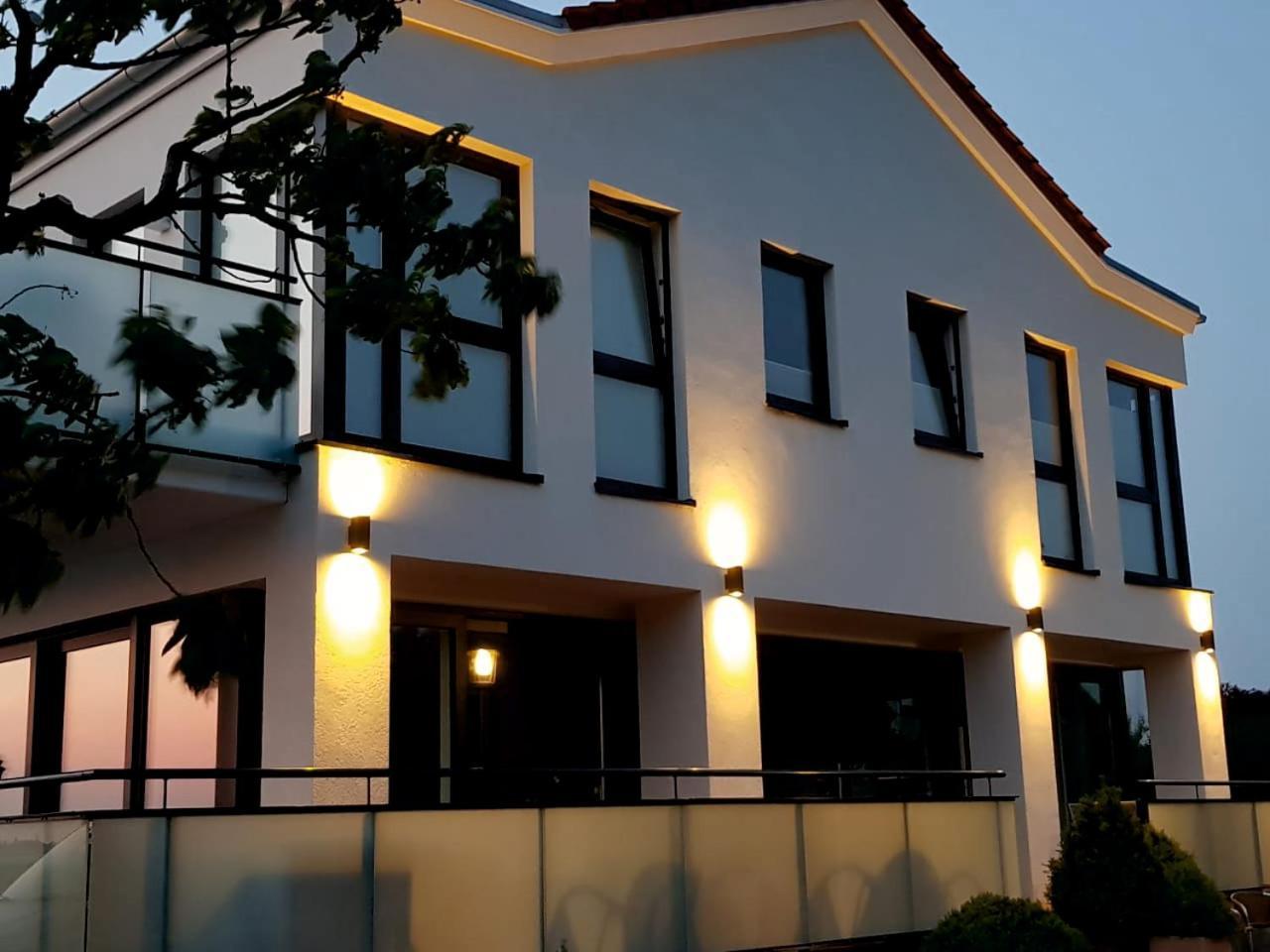 Haus Achtern Diek In Erster Reihe Am Meer فيهمارن المظهر الخارجي الصورة
